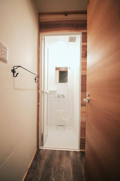 Bnbplus Niigata Book Inn מראה חיצוני תמונה